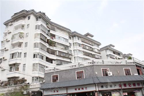 畢節樹脂仿古門頭隔熱瓦 高質量耐用壽命長塑料防腐瓦四合院別墅用 asa樹脂梯形瓦批發價格